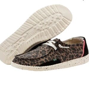 NWOB Hey Dude Wendy Slip On in Jungle Brown US Womens size 7/EU 38